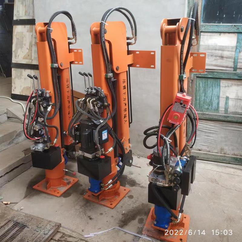 永清县重汽蓝牌随车吊 3.2吨 国六动力强 液压驱动 农用自卸起重机